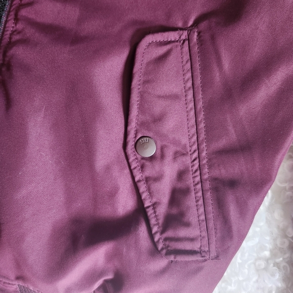 H&M Sz Small Men's Burgundy Bomber Jacket Lightweight Fall Layer - Picture 8 of 10